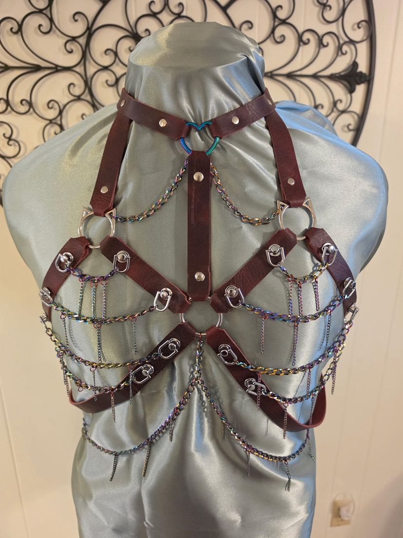 "The Jennifer" Ladies Leather and chain Harness